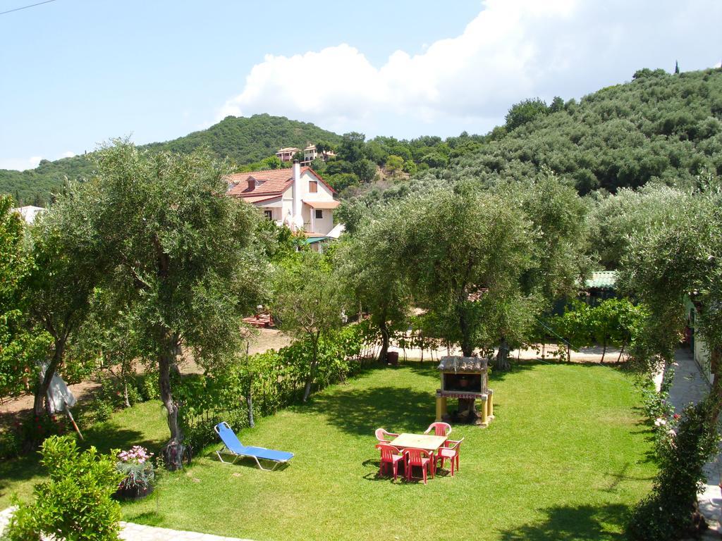 Olga'S Garden Apartments Almiros Beach 外观 照片