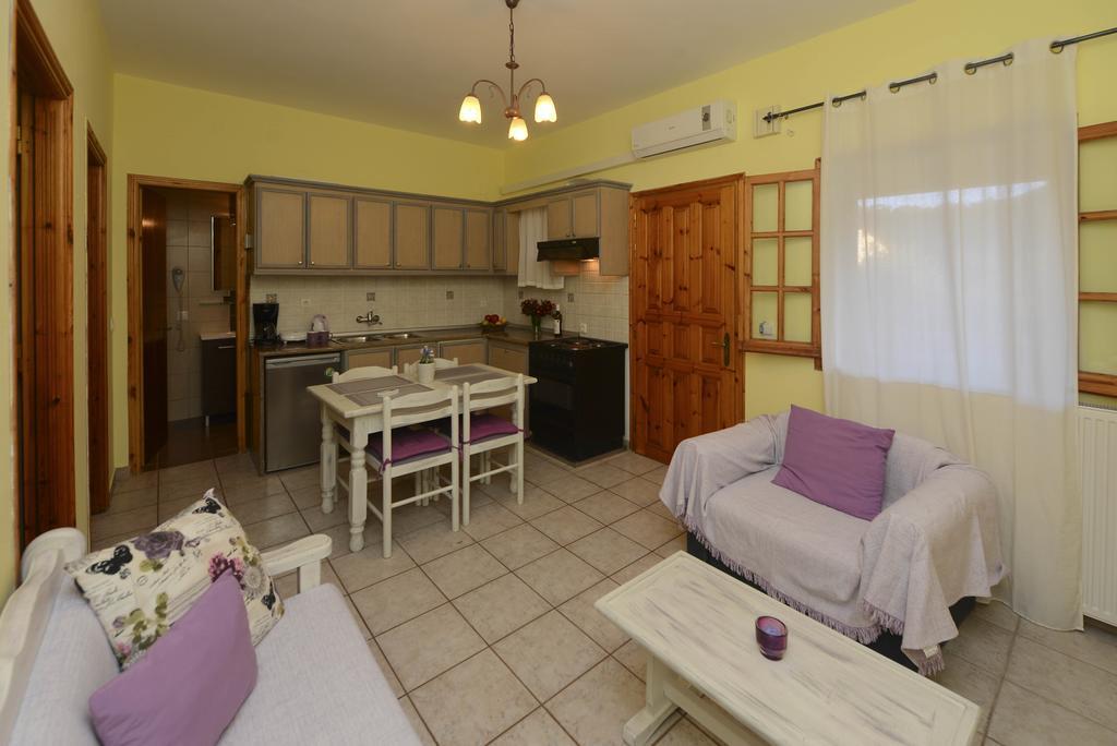 Olga'S Garden Apartments Almiros Beach 外观 照片